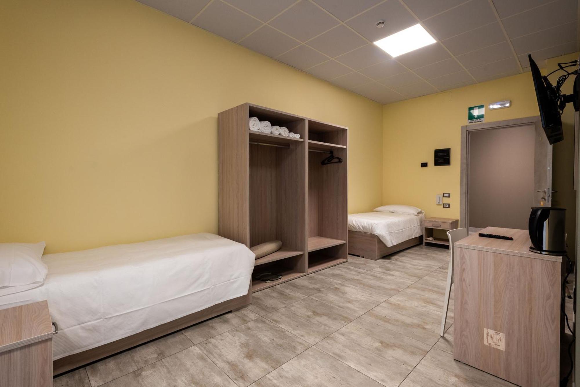 Volpedo Hostel Bagian luar foto