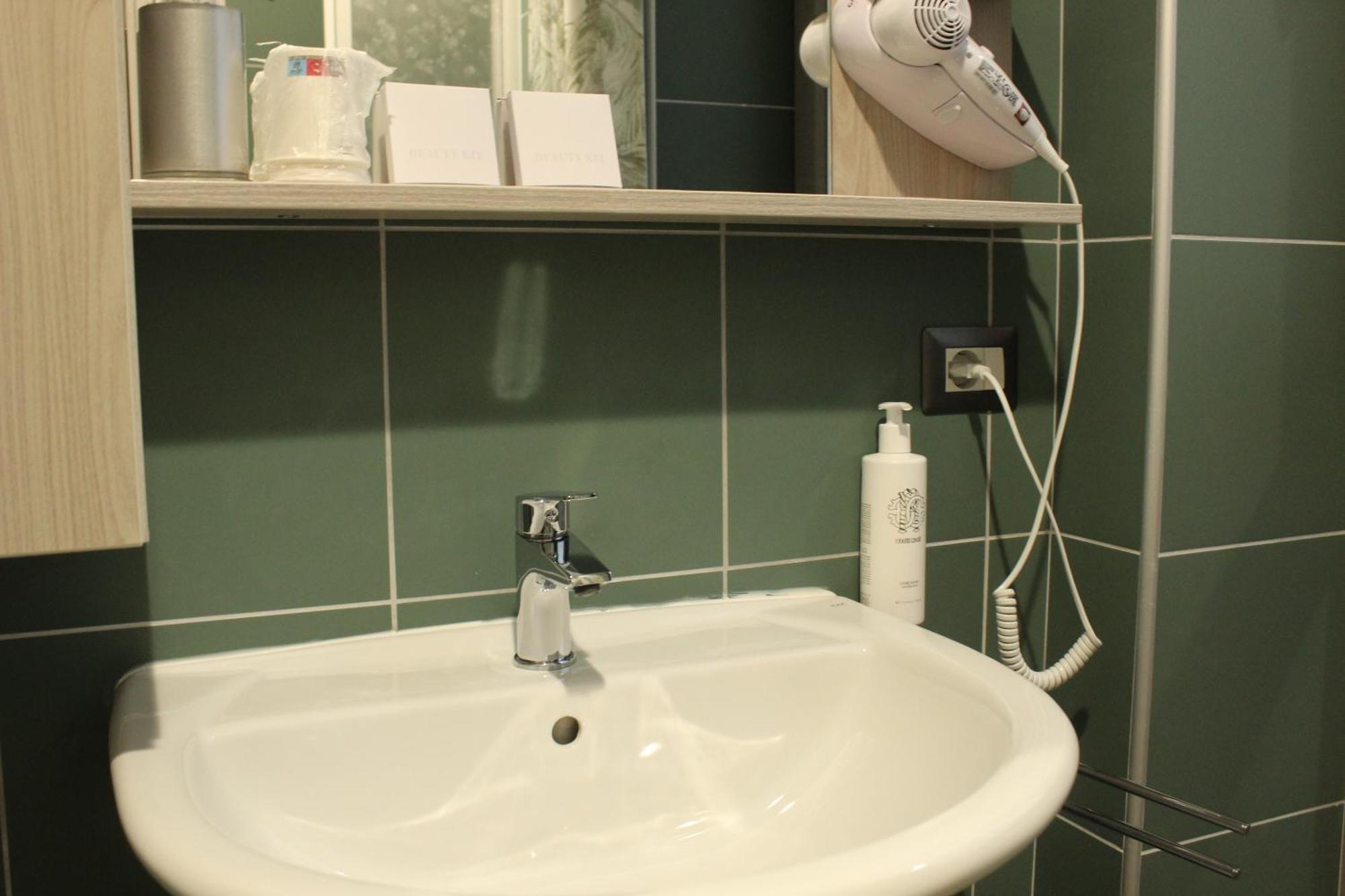 Volpedo Hostel Bagian luar foto