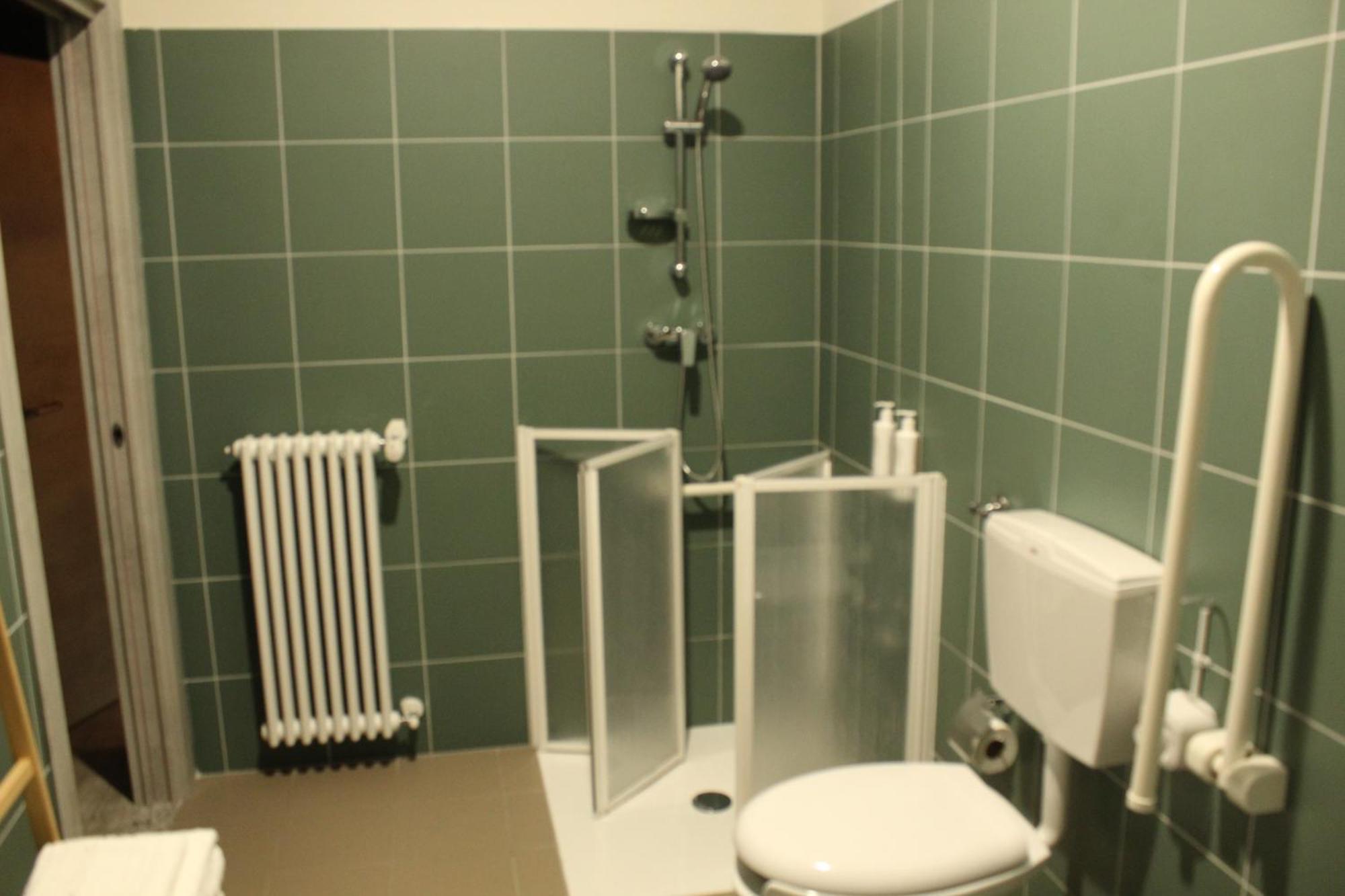 Volpedo Hostel Bagian luar foto